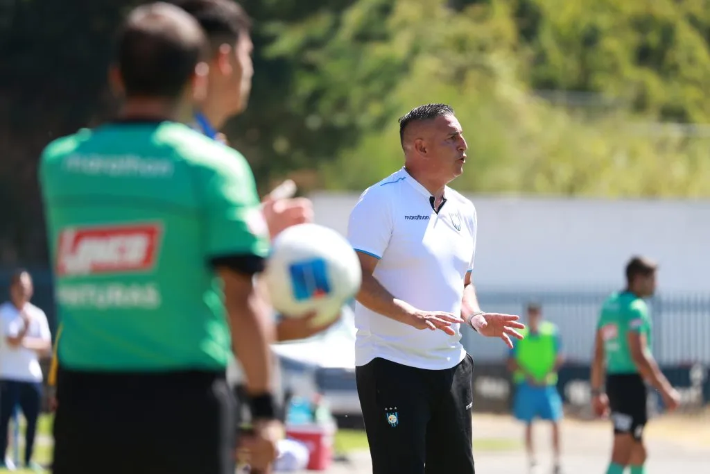 Jaime García en el 4-0 de sus pupilos ante Everton de Viña del Mar. (Eduardo Fortes/Photosport).