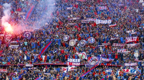 Universidad de Chile tuvo un masivo apoyo ante Unión La Calera.