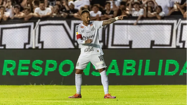 Neymar exige pasto natural en Brasil