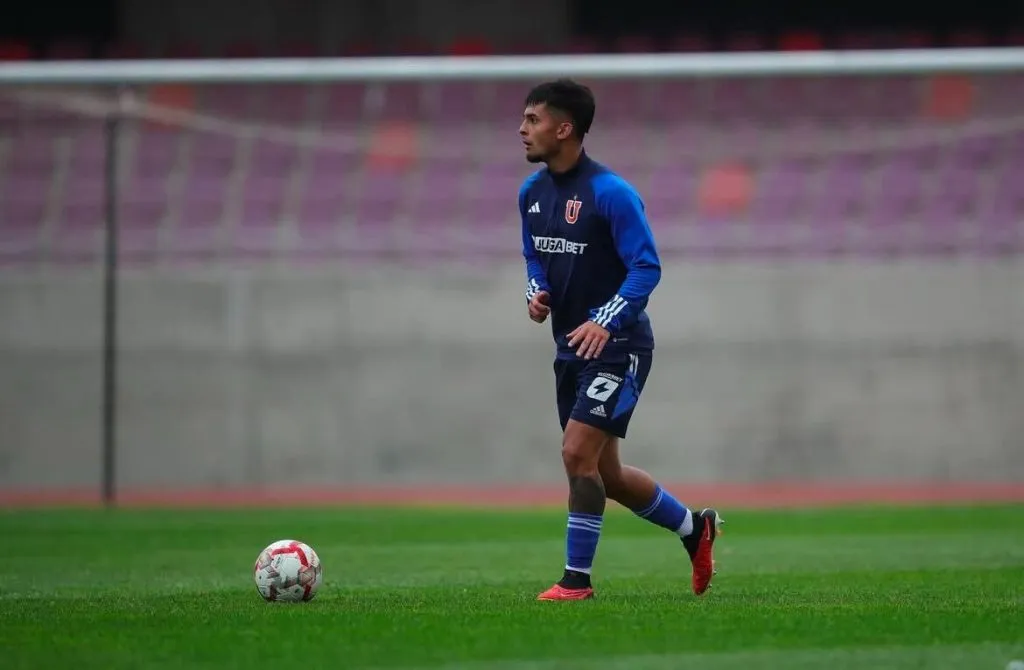 Yahir Salazar sale a sumar minutos en Audax Italiano.