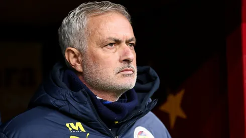 Jose Mourinho es acusado de racismo tras el clásico de Turquía.