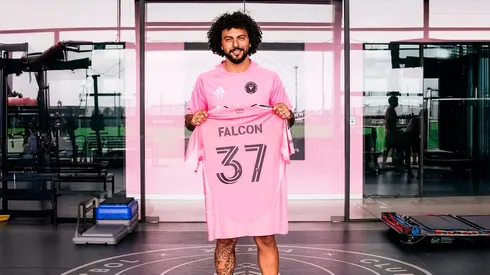Maximiliano Falcón con la camiseta de Inter Miami.