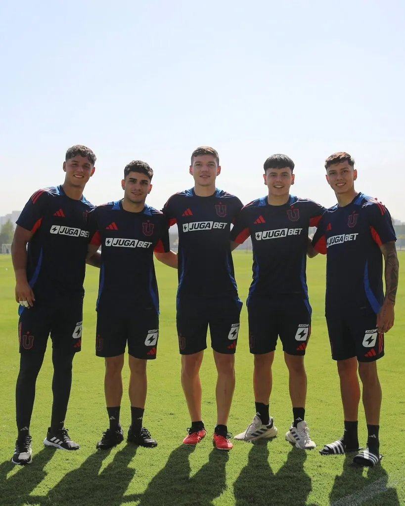 Los juveniles mundialistas de U de Chile también fueron parte de los cambios. Foto: U de Chile.