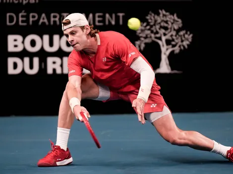 Su llanto es nuestra alegría: Zizou Bergs sufre y da pena en Dubai