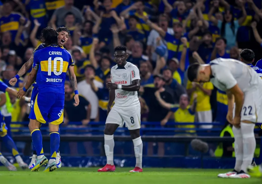Así gritó Carlos Palacios el autogol de Miguel Trauco. (Marcelo Endelli/Getty Images).