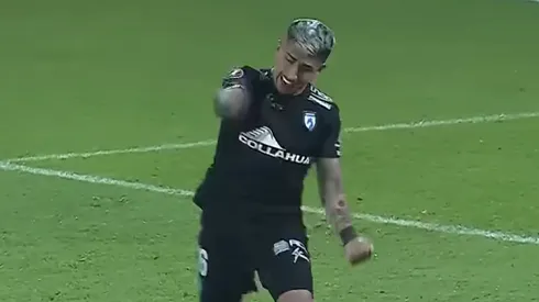 Bryan Soto ejecutó con mucha fuerza su tiro penal.
