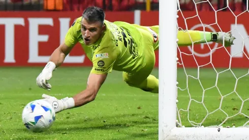 Requena atajó dos penales para Iquique.