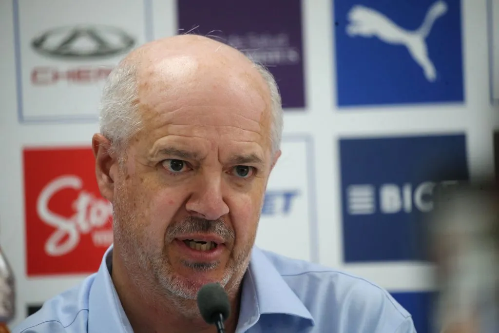 Tagle lamentó la falta de empatía por la situación que vive la UC al no tener estadio disponible