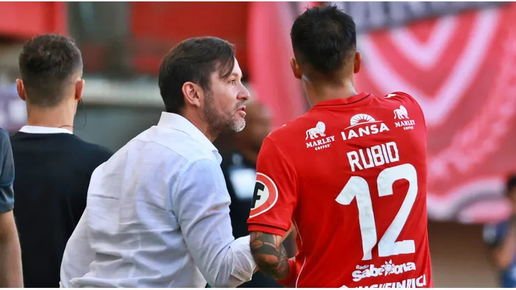 El proceso de Arrué en Ñublense recibió un duro golpe.