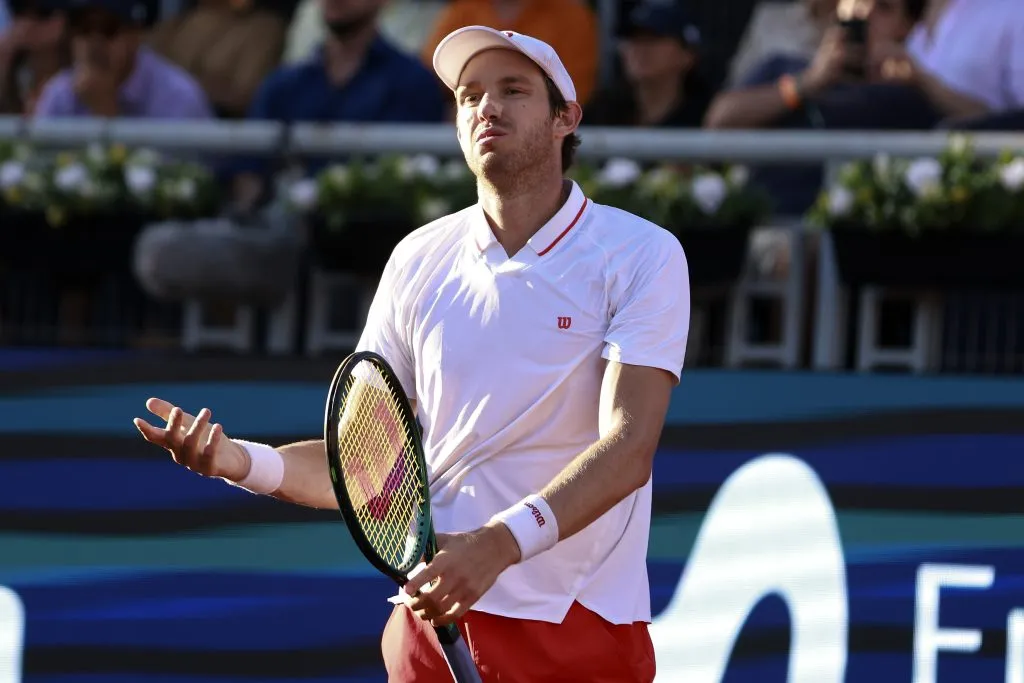 Nicolás Jarry cayó de entrada en el Chile Open. Foto: Felipe Zanca/Photosport