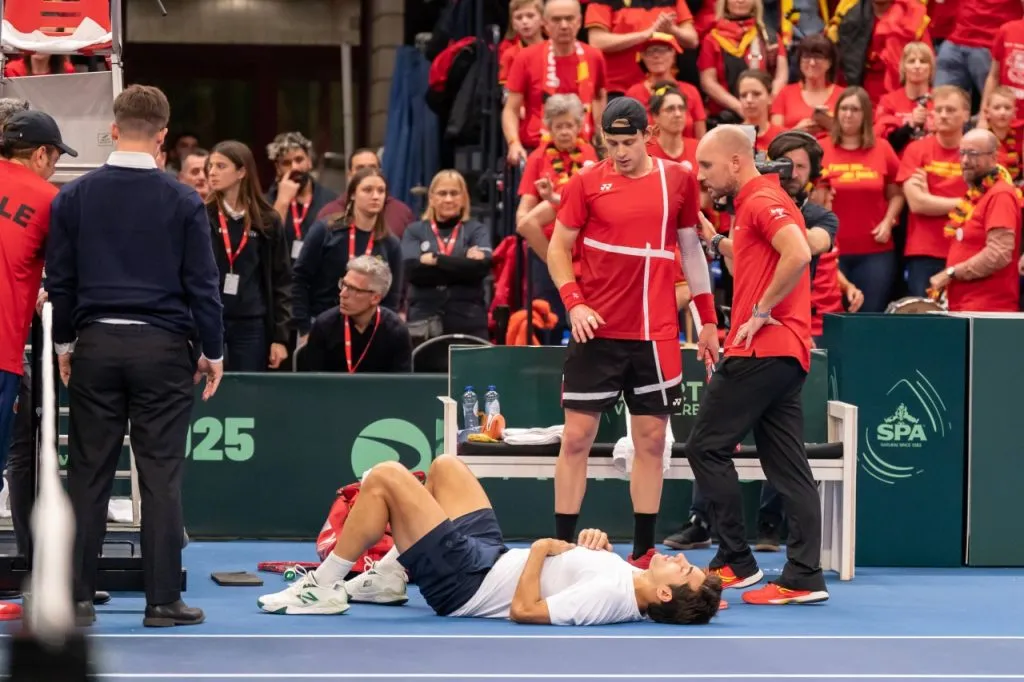 El momento del golpe de Bergs a Garin que manchó para siempre la Copa Davis (Imago)