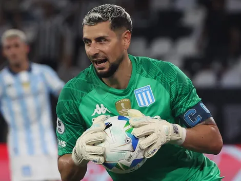 Arias recibe nota de crack en Racing campeón de la Recopa