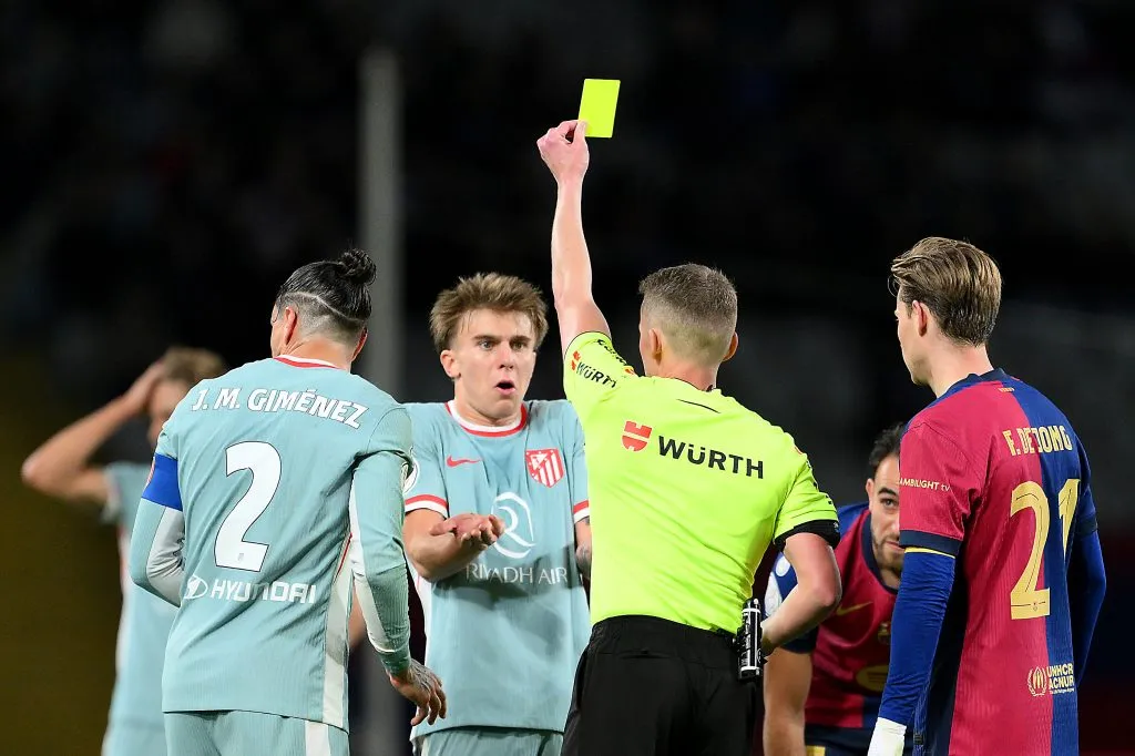 Sólo el capitán podrá hablar con el árbitro | Getty Images