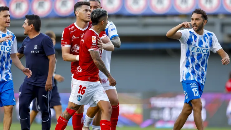 Deportes Iquique sigue en llamas con el duelo ante Católica.