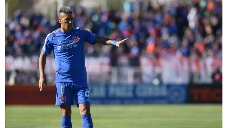 Leandro Fernández protagonizó una insólita jugada que provocó todo tipo de reacciones en los hinchas de Universidad de Chile.