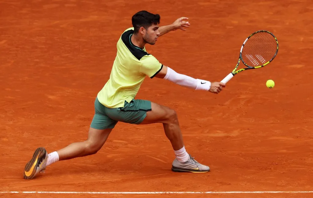 Carlos Alcaraz en abril de 2024, el mes en que se lesionó (Getty Images).