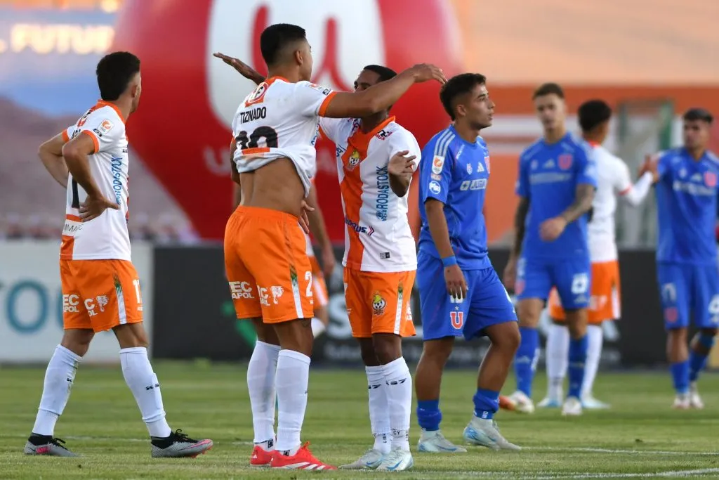 Cobresal bajó a la U en El Salvador. Foto: Alejandro Pizarro Ubilla/Photosport