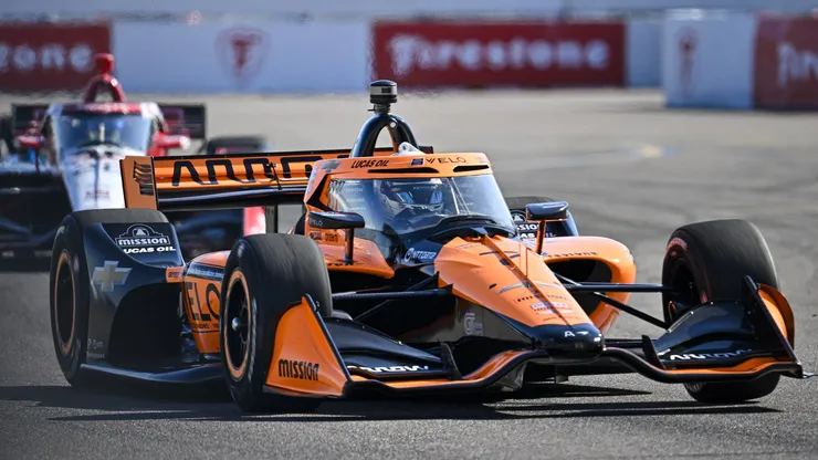 Mclaren durante los test del 28 de febrero de 2025