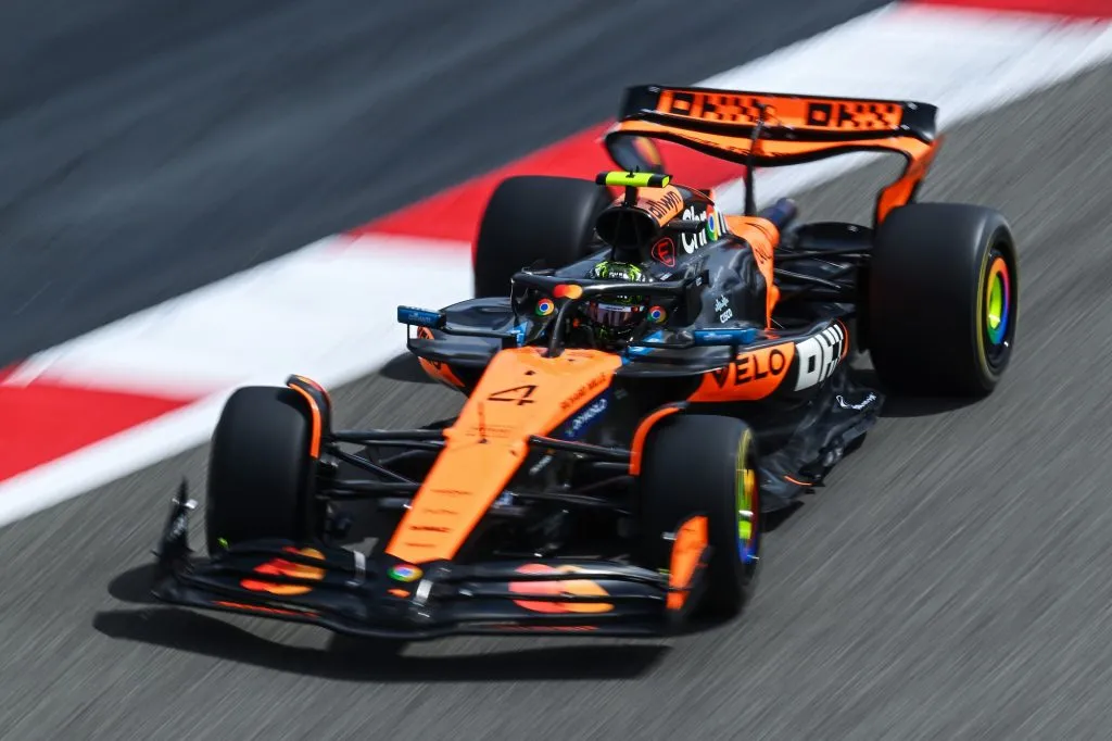 Lando Norris de McLaren en los test de pretemporada de la Fórmula 1 2025 (Getty Images).