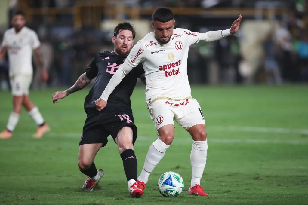 Ureña se agarró en la cancha con compañero y amigo con el que duerme en las concentraciones.