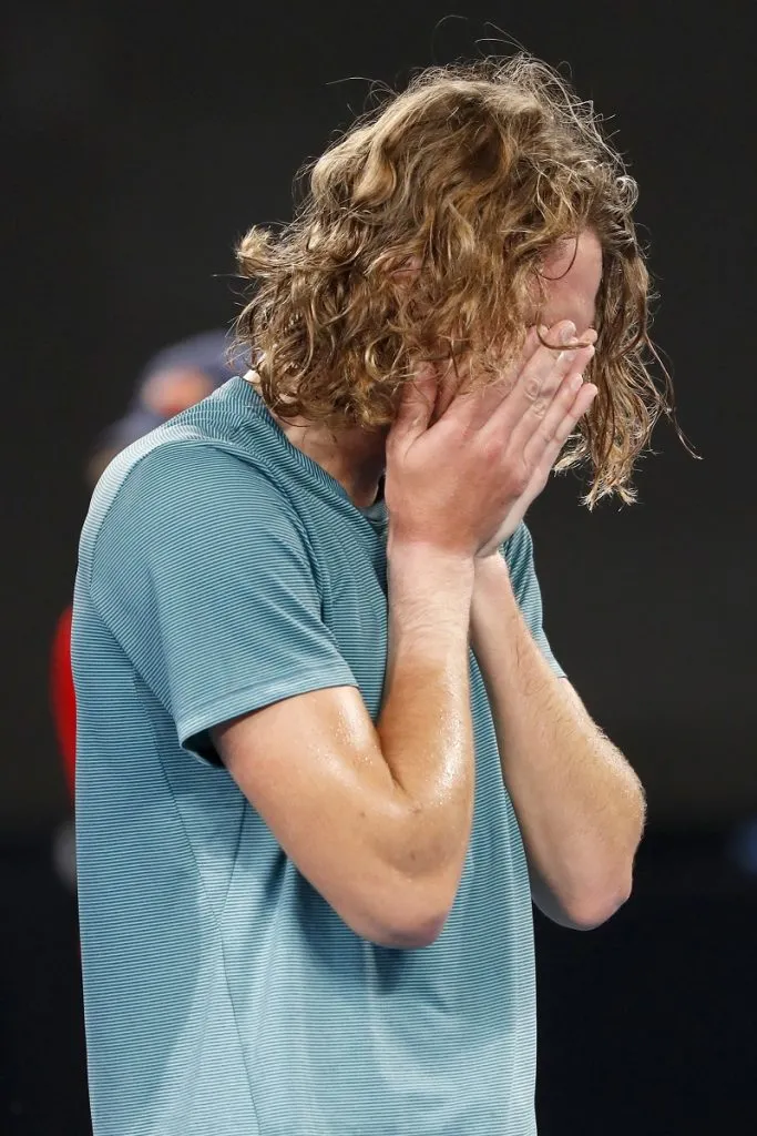 Stefanos Tsitsipas tras ganar a Roger Federer (Getty Images).
