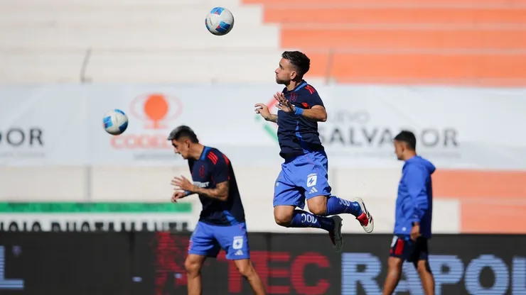 Matías Zaldivia en el momento en que se lesiona en la U.