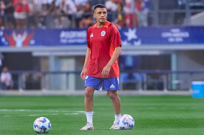 Alexis Sánchez puede volver a la Selección después de nueve meses (Photosport)