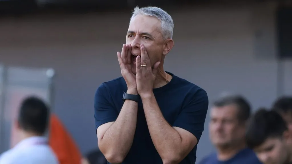 Tiago Nunes se juega gran parte de su permanencia en la clasificación a la Copa Sudamericana