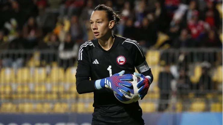 Tiane Endler podría volver a la Roja