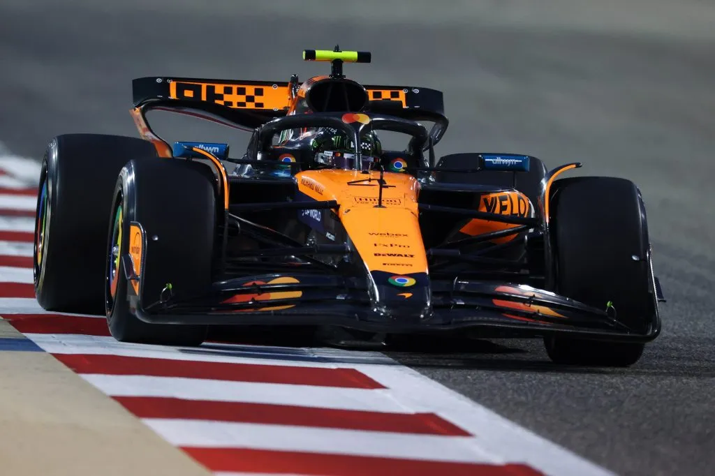 Lando Norris de McLaren durante las pruebas de F1 el 27 de febrero de 2025 (Getty Images)