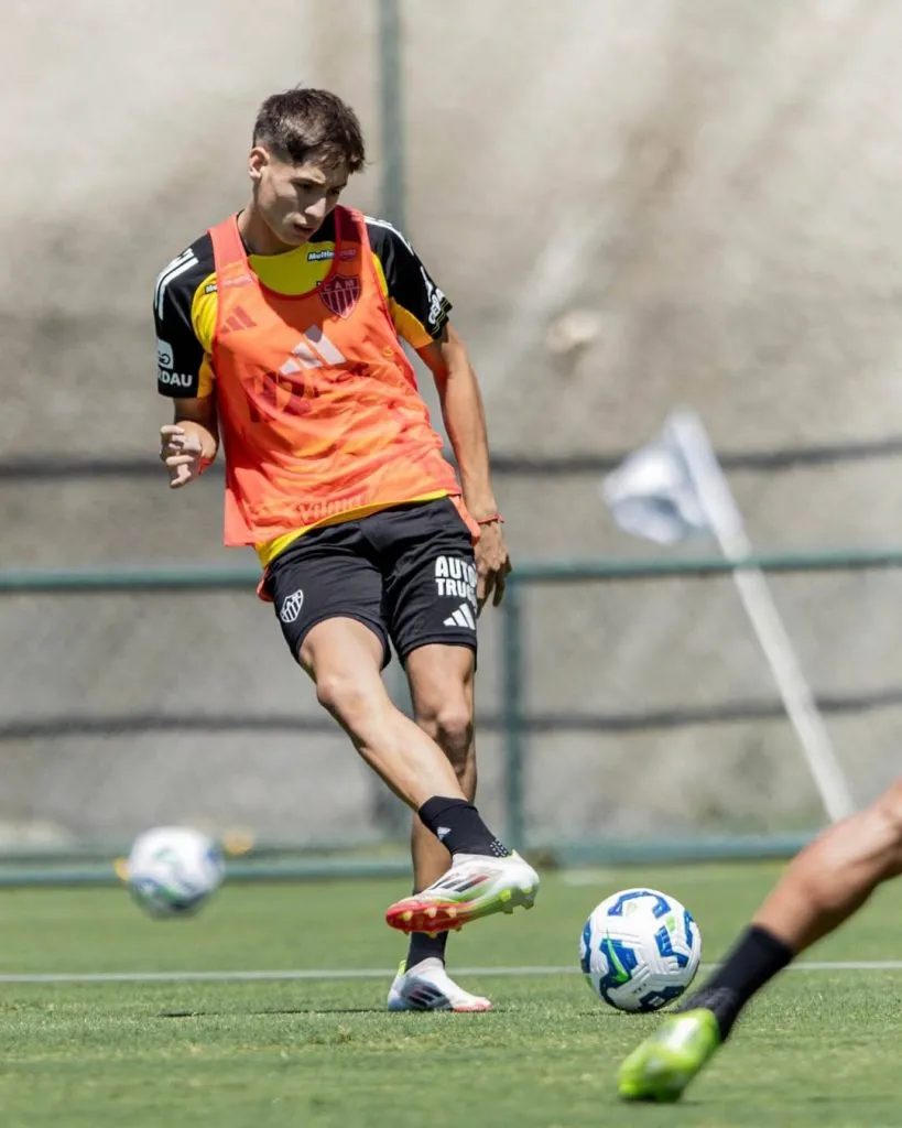 Iván Román listo para debutar en Brasil (Atlético Mineiro)