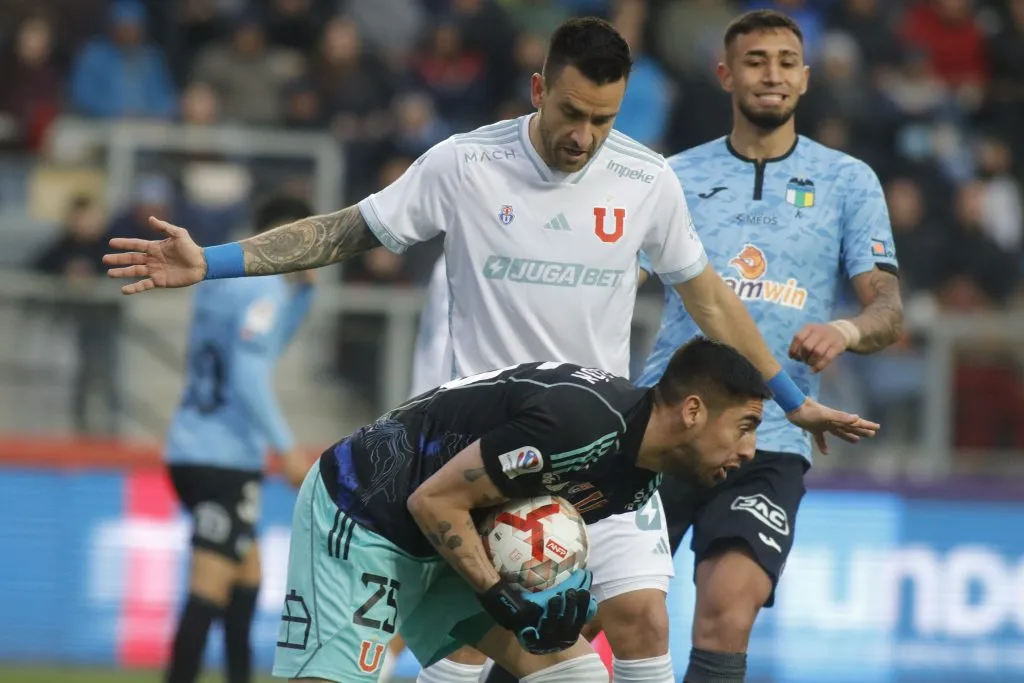 Castellón vuelve contra U. Española: Zaldivia no llega | Photosport