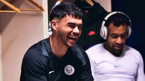 Suazo hace rato que se consolidó en el fútbol francés.