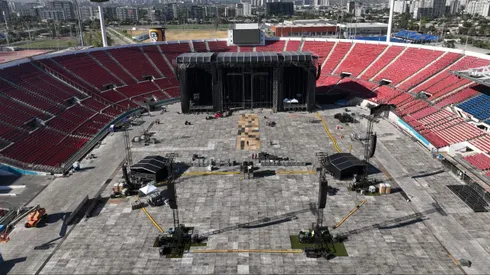 El proceso de desarme del escenario del Nacional tras los fallidos conciertos de Shakira.