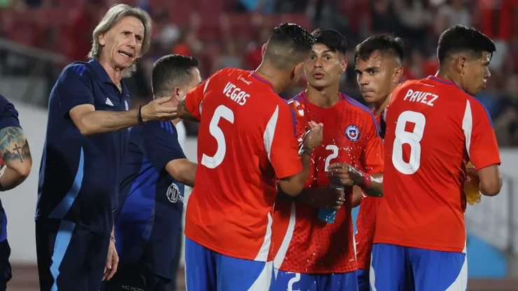 Ricardo Gareca pierde jugadores en la Roja.