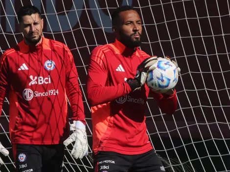 Apuntan insólito cambio de arquero en la Roja: "Te ahorras un pasaje"