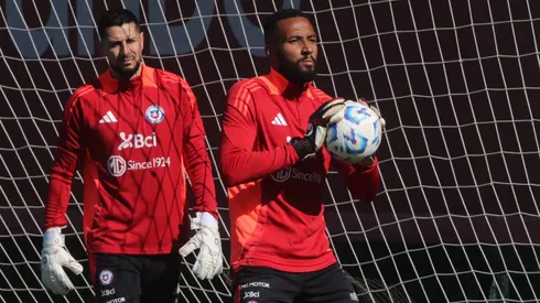 Quieren a Vigouroux en el arco de la Selección Chilena.