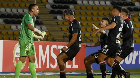 Pérez le dio la clasificación al Tino a la fase grupal de la Copa.