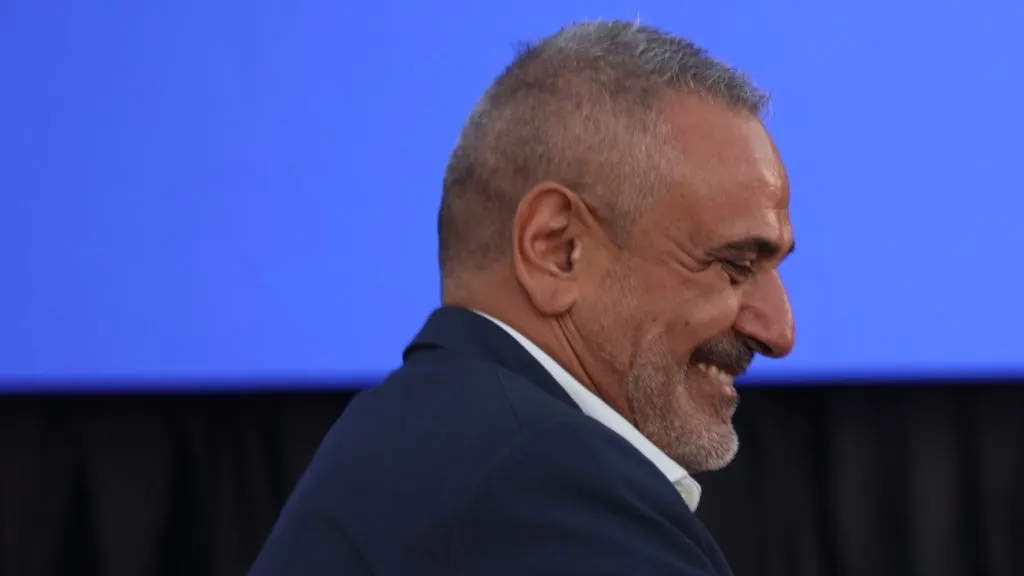 Pablo Milad está en el ojo del huracán.