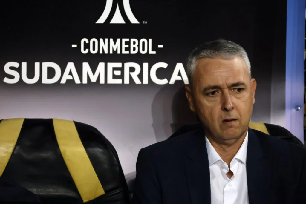 Tiago Nunes quedó complicado tras la eliminación. (Andres Pina/Photosport).