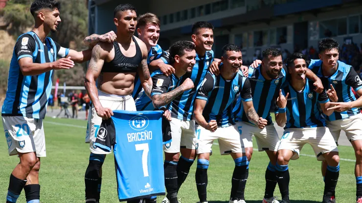 Mario Briceño anotó en tiempo añadido el gol de la victoria frente a Colo Colo.