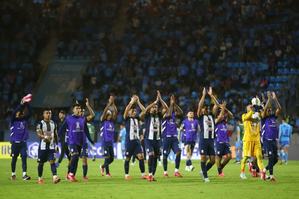Alianza se llevó el triunfo de Iquique y espera la revancha.