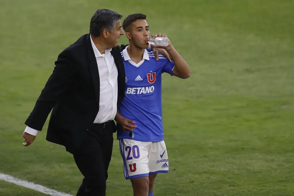 Santiago Escobar aseguró en la U que había superado el cáncer. Foto: Dragomir Yankovic/Photosport