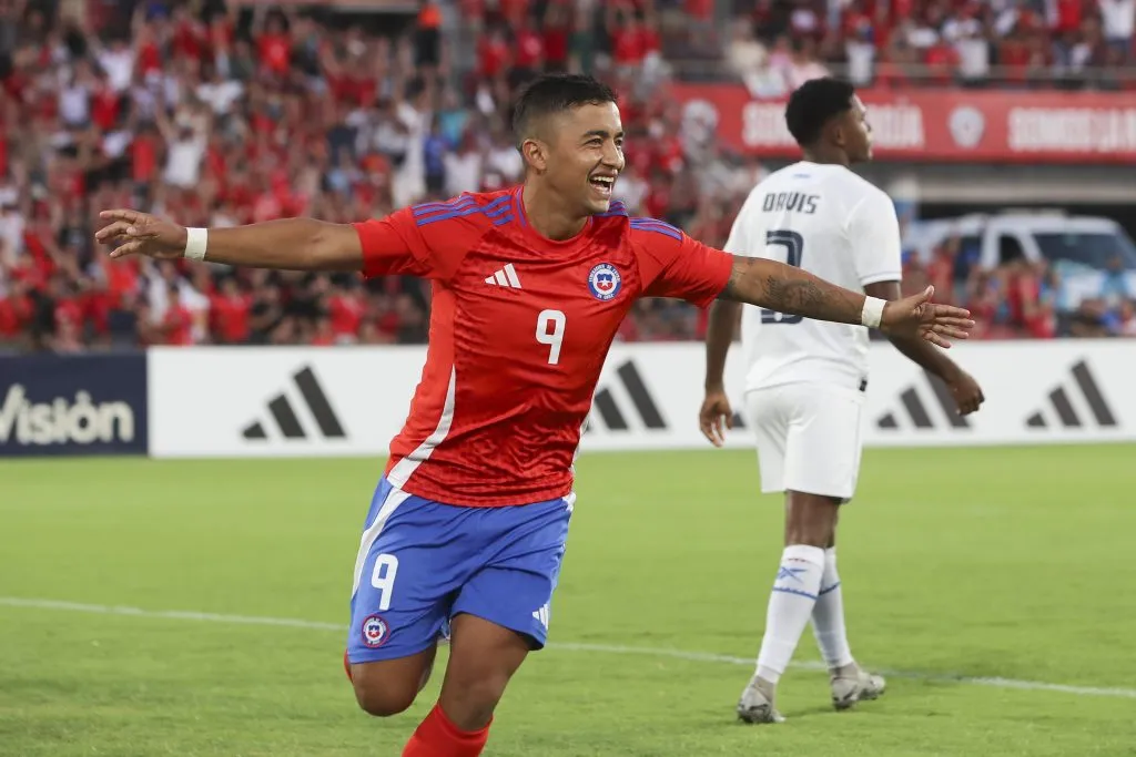 Nicolás Guerra no convence, pese a su triplete contra Panamá | Photosport