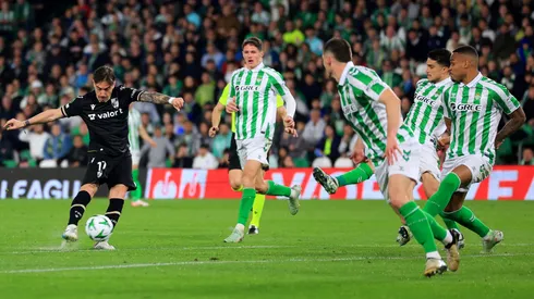 Betis de Pellegrini no pudo con el Vitória Guimarães por Conference League.