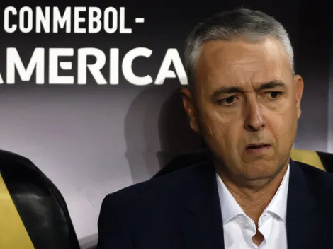 El nuevo golpe que recibe Tiago Nunes en su peor momento en la UC