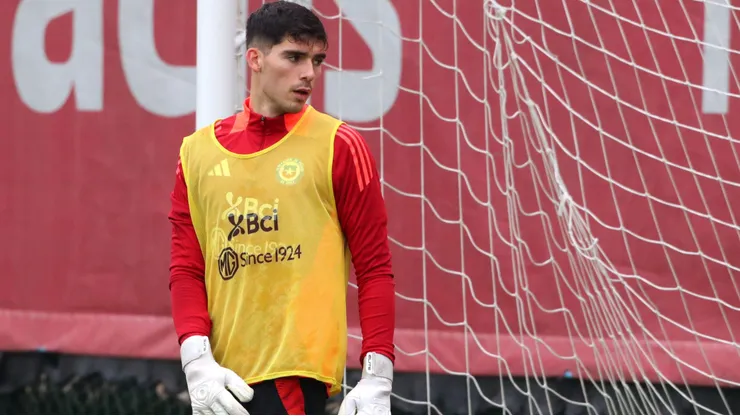 Vicente Reyes ya figura en el radar del Tigre Gareca, quien lo convocó para la selección adulta de Chile.