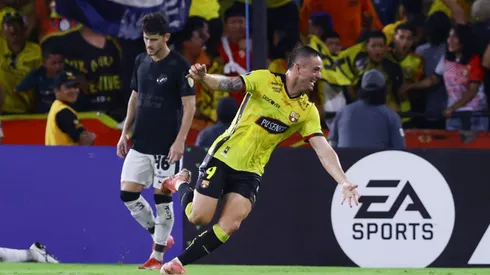 Octavio Rivero anotó uno de los goles del Barcelona en la paliza a Corinthians.