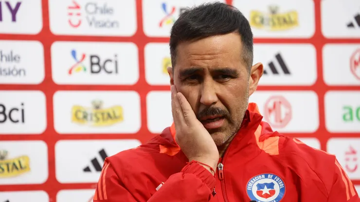 Claudio Bravo buscó jugar en la UC, pero le dijeron que no.