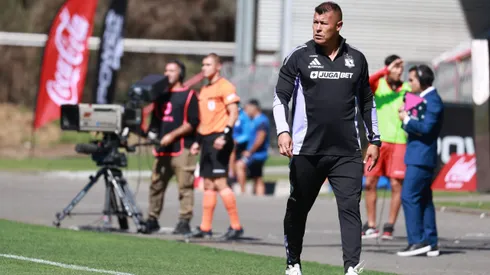 Jorge Amirón respalda a sus dirigidos en Colo Colo.